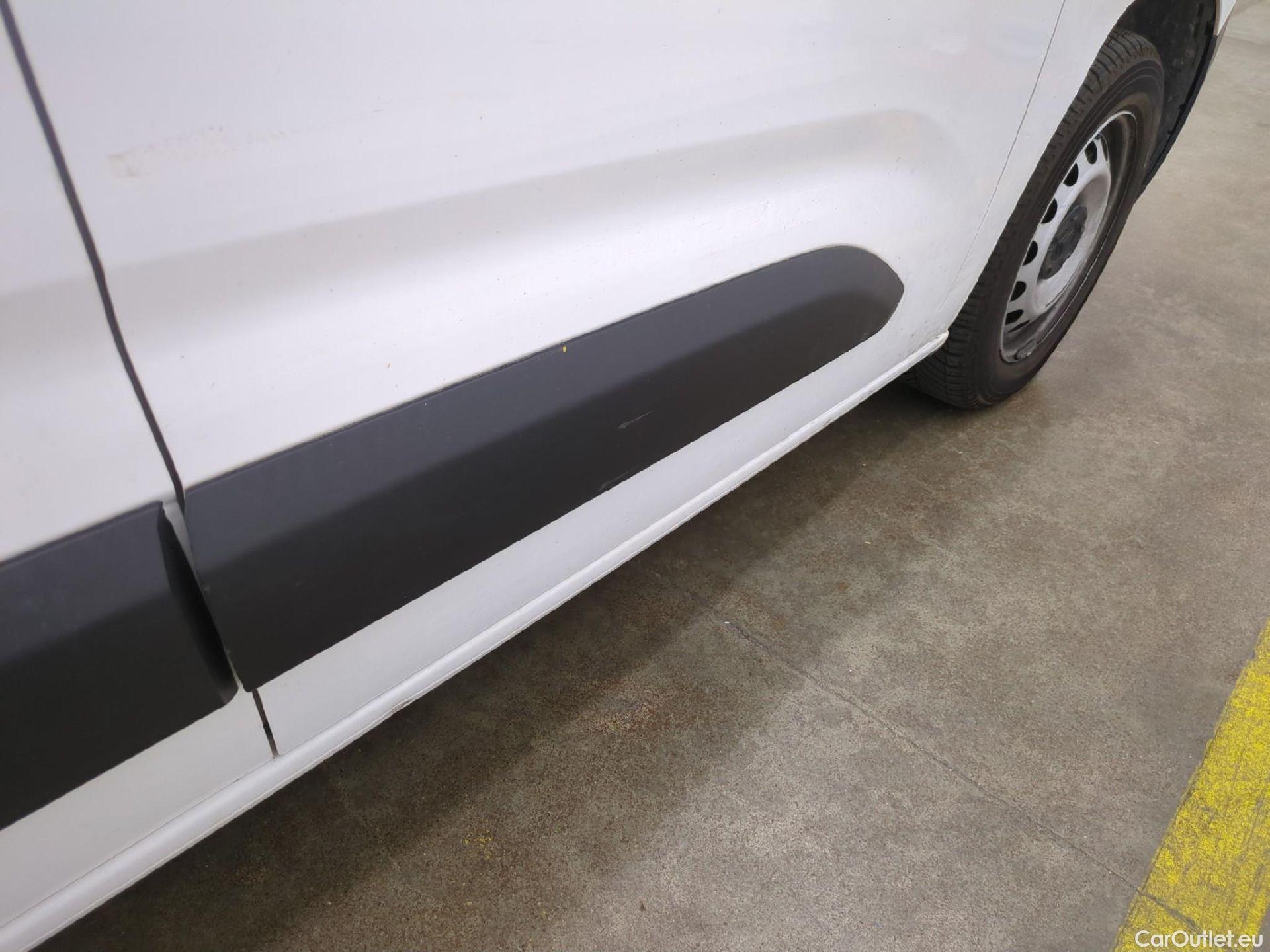  Citroen  Berlingo  Fourgon Club XL 950 1.5 BlueHDi 100CV BVM5 E6dT #20
