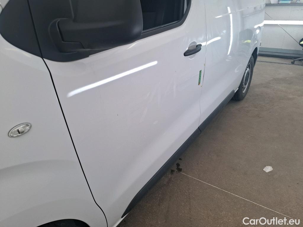  Opel  Vivaro OPEL  / 2019 / 4P / Fourgon tôlé 1.5 Diesel 120 ch L2 Pack Busin #1