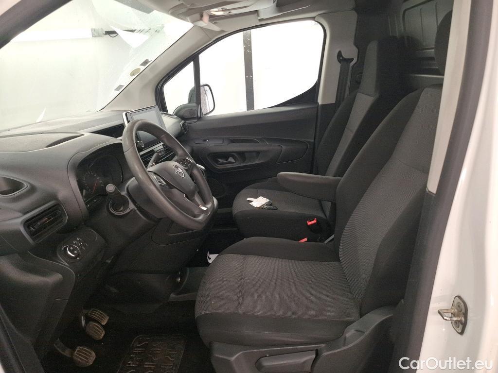  Opel  Combo OPEL  / 2018 / 4P / Fourgonnette 1.5 diese 100ch L2H1/augme CARGO PACK C #5