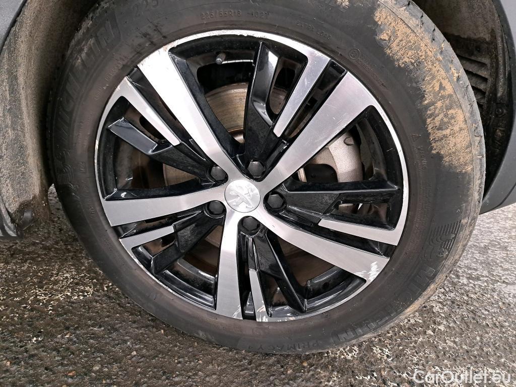  Peugeot  3008 PEUGEOT  2020 5P SUV 1.6 HYBRID 225 EEAT8 GT #27