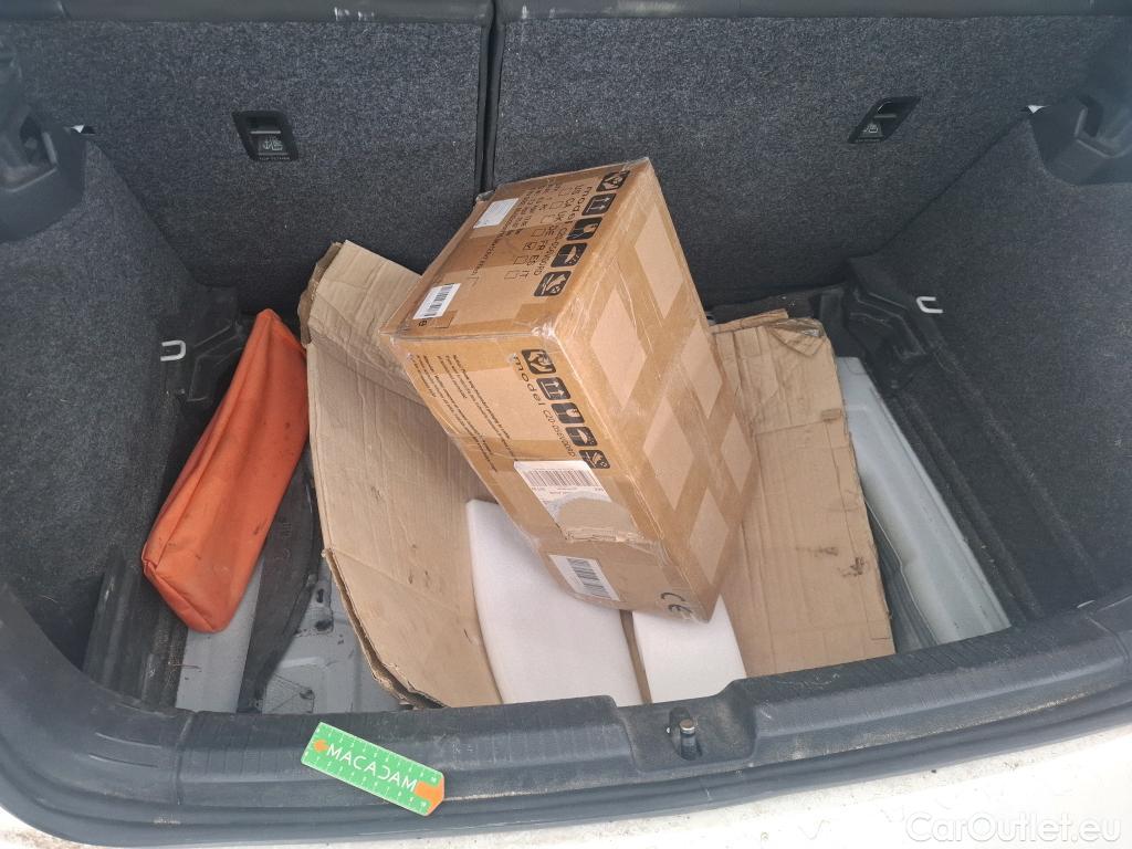  Volkswagen  Polo  VI Lounge 1.0 80CV BVM5 E6d #21