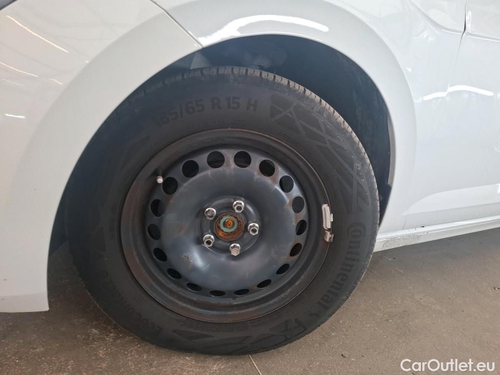  Volkswagen  Polo  VI Lounge 1.0 80CV BVM5 E6d #38