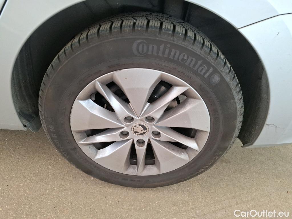  Skoda  Octavia  Break Business 2.0 TDI 150CV BVA7 E6d #16