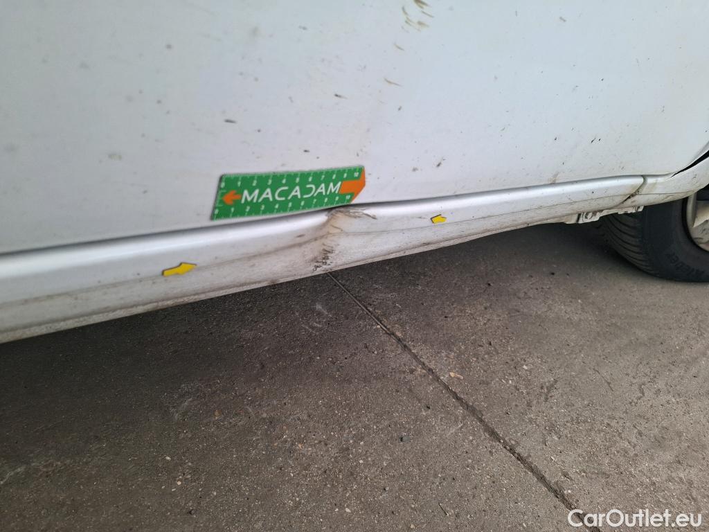  Renault  Kangoo  II Express Extra (Série Spéciale) 1.5 dCi 80CV BVM6 E6dT #27