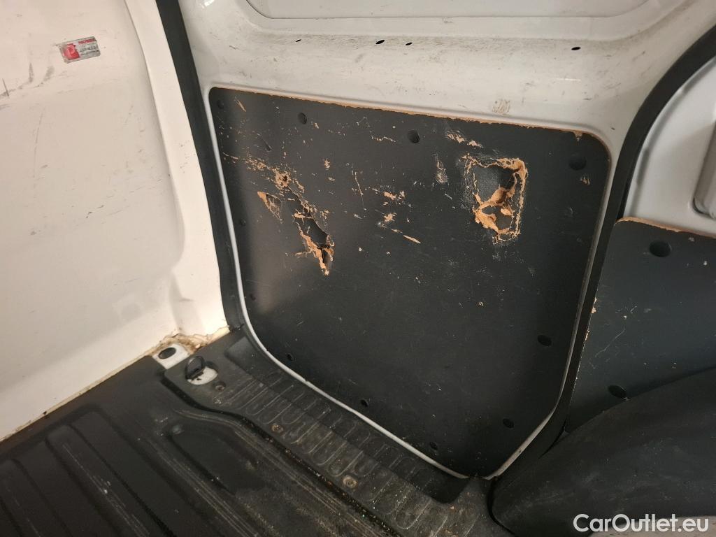  Renault  Kangoo  Express Extra (Série Spéciale) 1.5 dCi 75CV BVM5 E6 #8