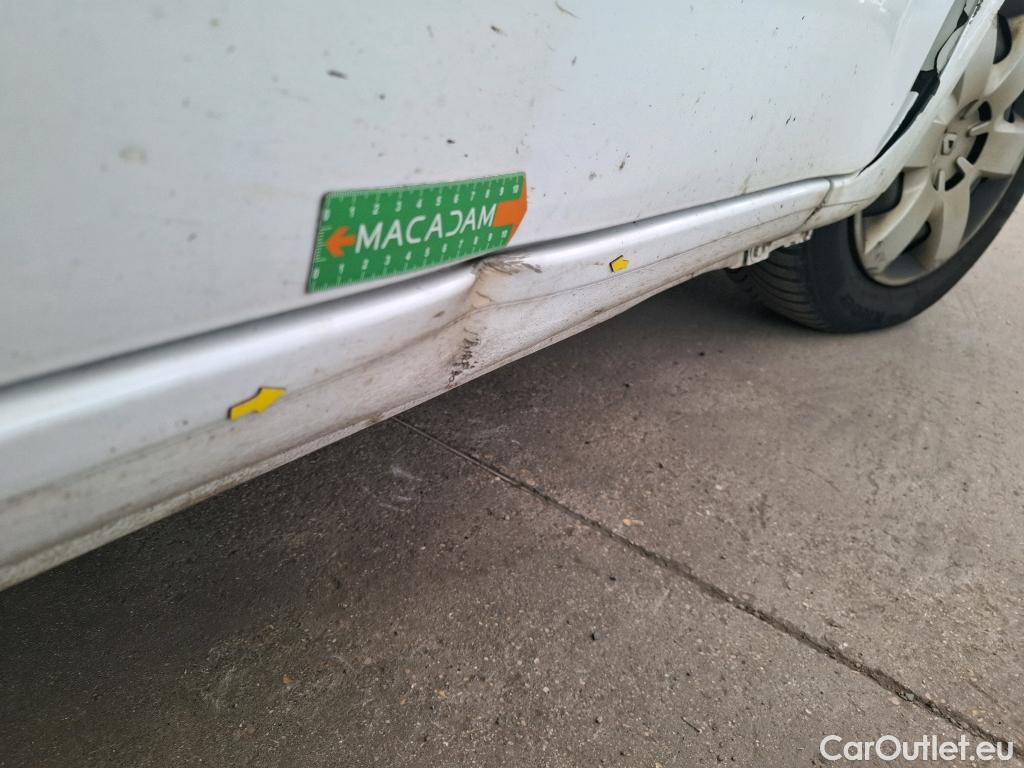  Renault  Kangoo  II Express Extra (Série Spéciale) 1.5 dCi 80CV BVM6 E6dT #28