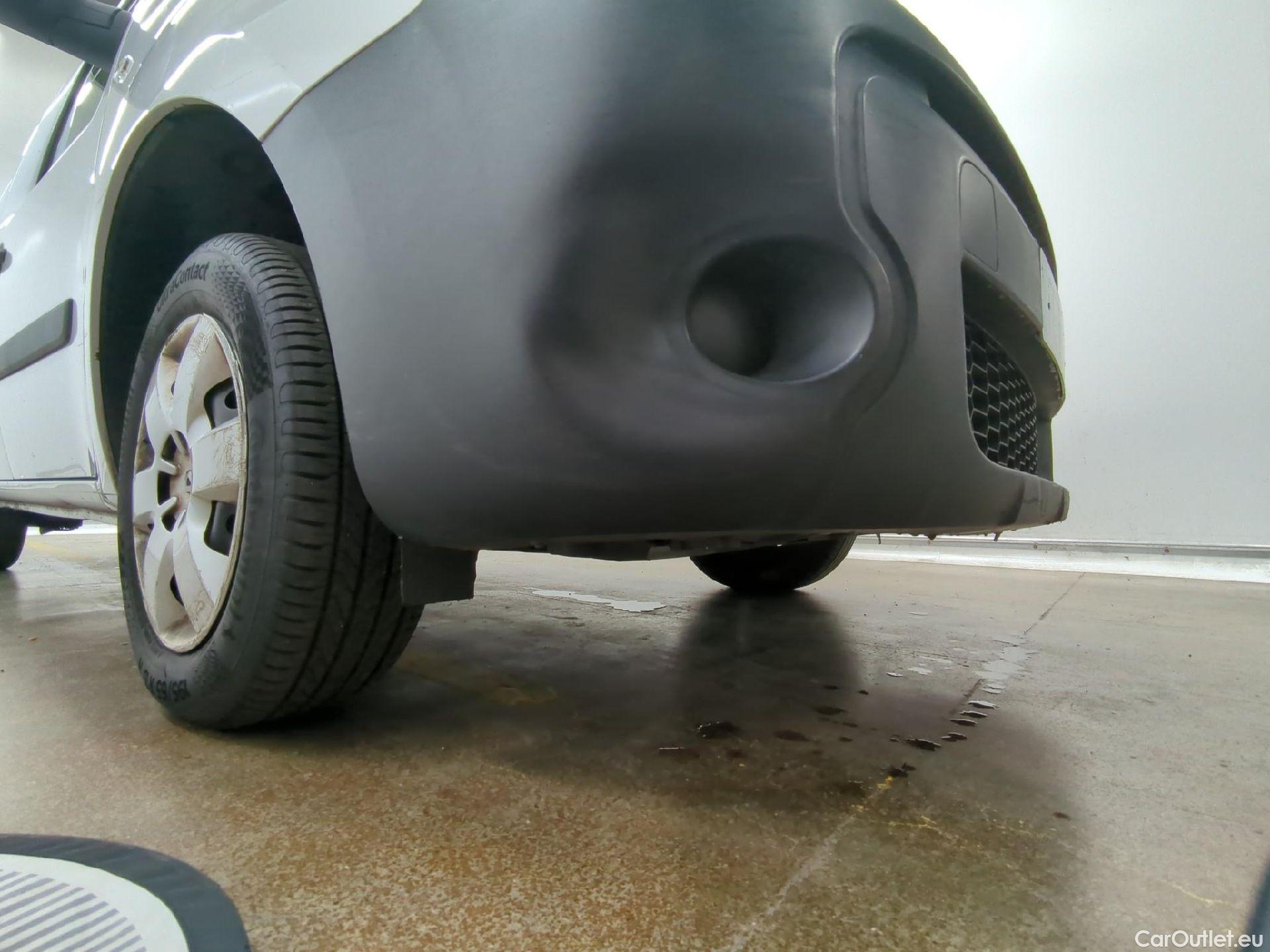  Renault  Kangoo  Express Grand Confort (L1) 1.5 dCi 75CV BVM5 E6 #38
