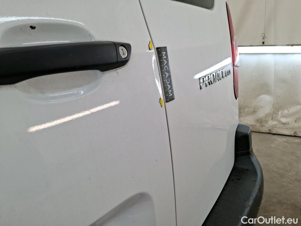  Toyota  Proace TOYOTA  City / 2019 / 5P / Fourgonnette 1.5 LONG 100 D-4D CAB APPROF BUSINESS #29