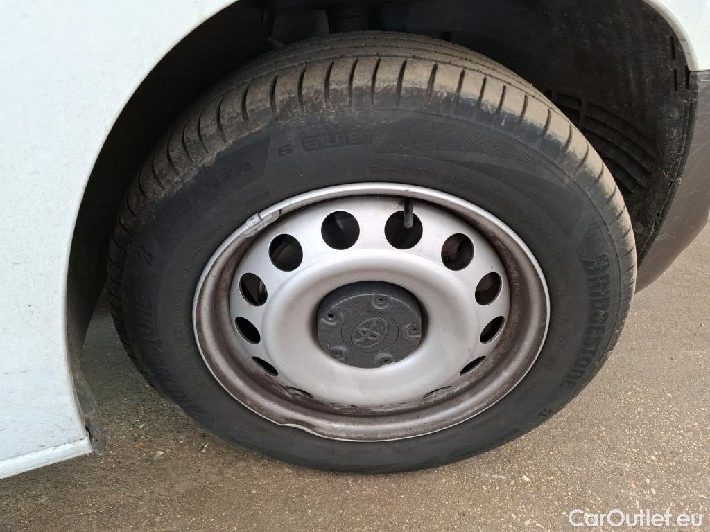  Toyota  Proace TOYOTA  City / 2019 / 5P / Fourgonnette 1.5 LONG 100 D-4D CAB APPROF BUSINESS #32