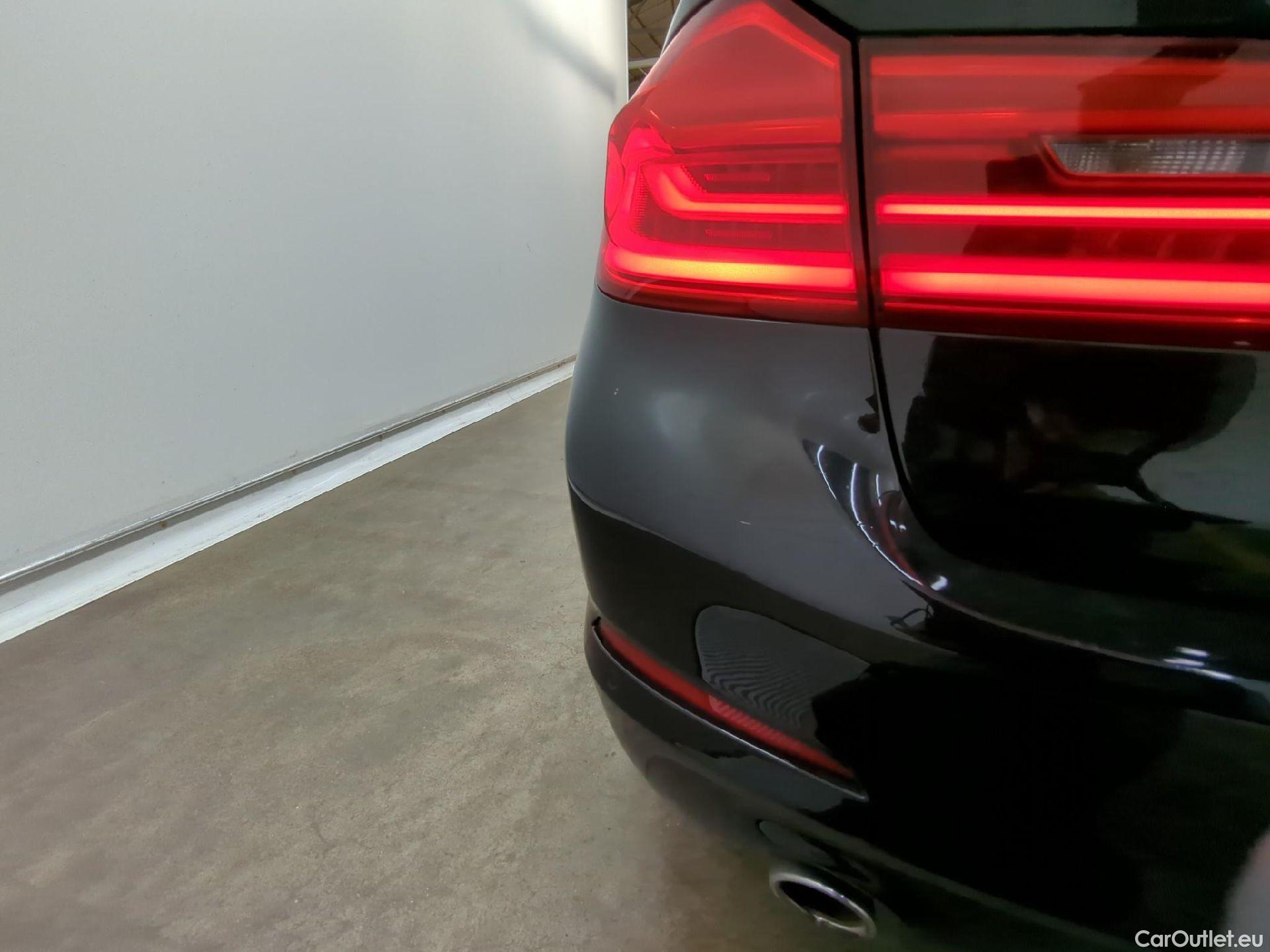  Bmw  Serie 5 BMW Série 5 4p Berline 520d 190ch Business BVA8 #16