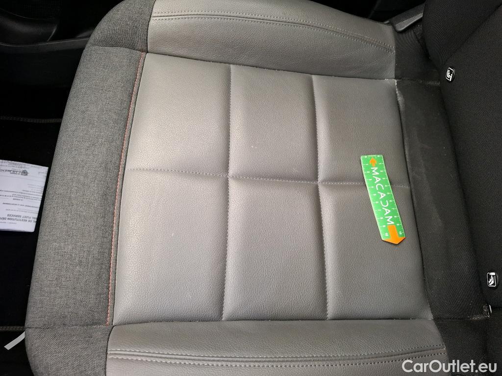  Citroen  C5 Aircross CITROEN  / 2018 / 5P / SUV Hybrid 225 ë-EAT8 Shine Pack #24