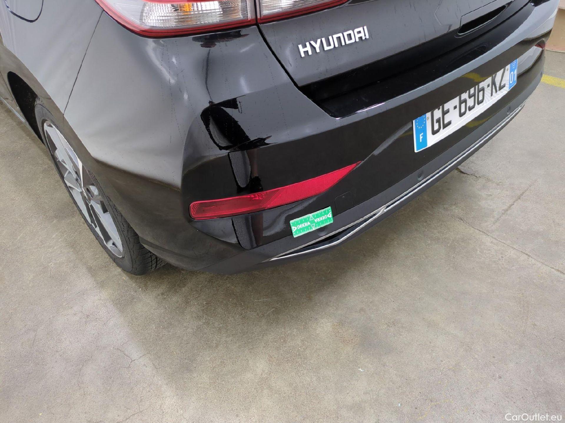  Hyundai  i30 HYUNDAI  / 2020 / 5P / Berline 1.0 T-GDI 120 MHEV I-MT CREATIVE #44