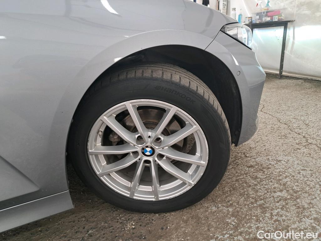  Bmw  Serie 3 BMW Série 3 Touring / 2022 / 5P / Break 316d 122ch Business Design BVA8 #27