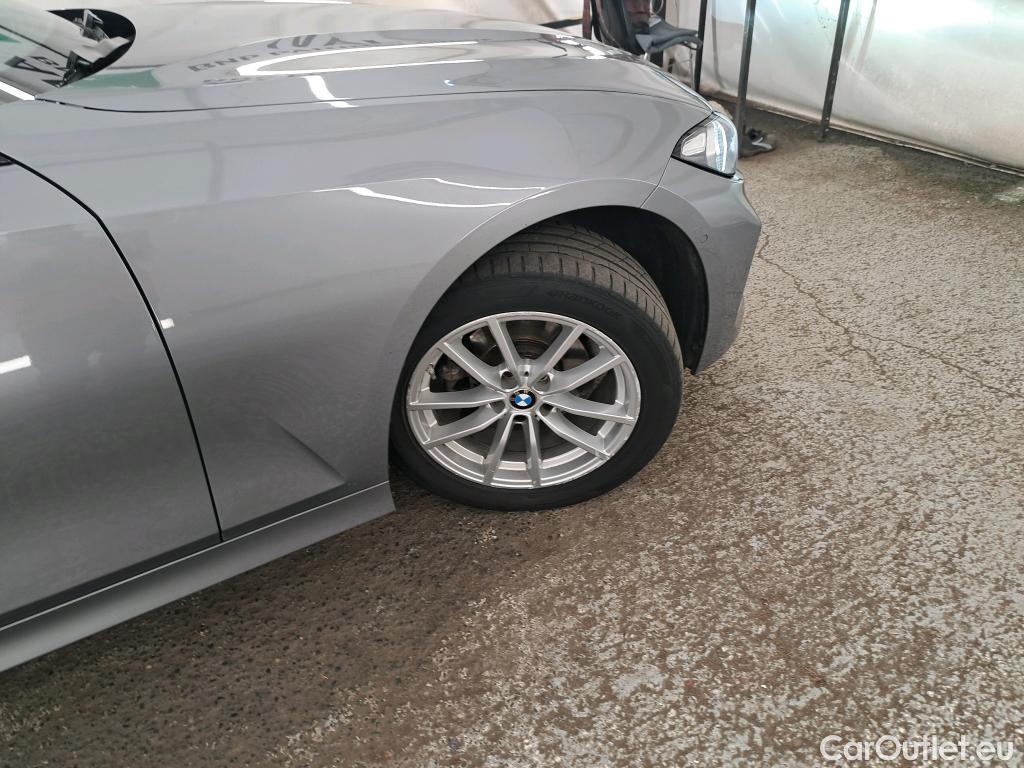  Bmw  Serie 3 BMW Série 3 Touring / 2022 / 5P / Break 316d 122ch Business Design BVA8 #2