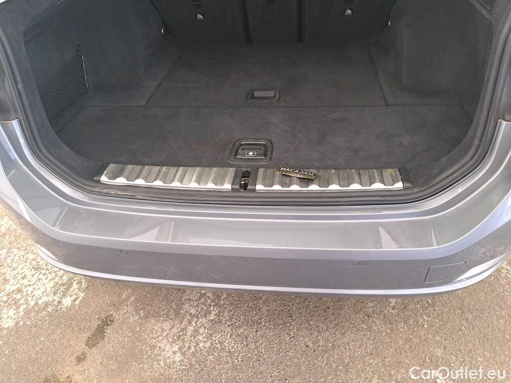  Bmw  Serie 3 BMW Série 3 Touring / 2022 / 5P / Break 316d 122ch Business Design BVA8 #36