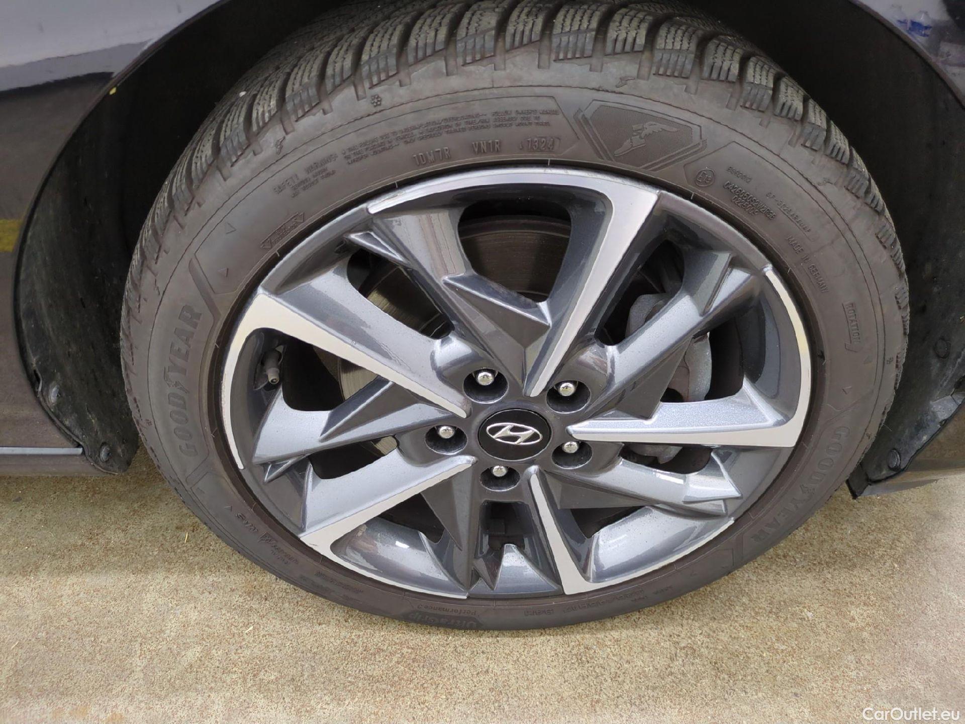  Hyundai  i30 HYUNDAI  / 2020 / 5P / Berline 1.0 T-GDI 120 MHEV I-MT CREATIVE #5