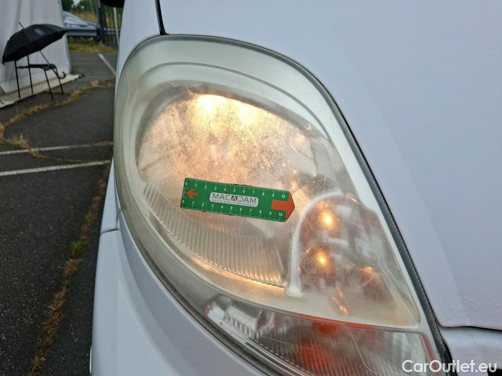  Nissan  Primastar NISSAN  4p Combi L2H1 2900KG 2.0 DCI 115 Acenta #115