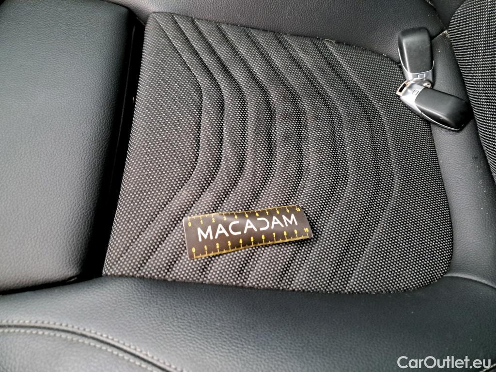  Mercedes  A-Klasse MERCEDES-BENZ Classe A Compact  2018  5P Berline A 180 d Business Line #30