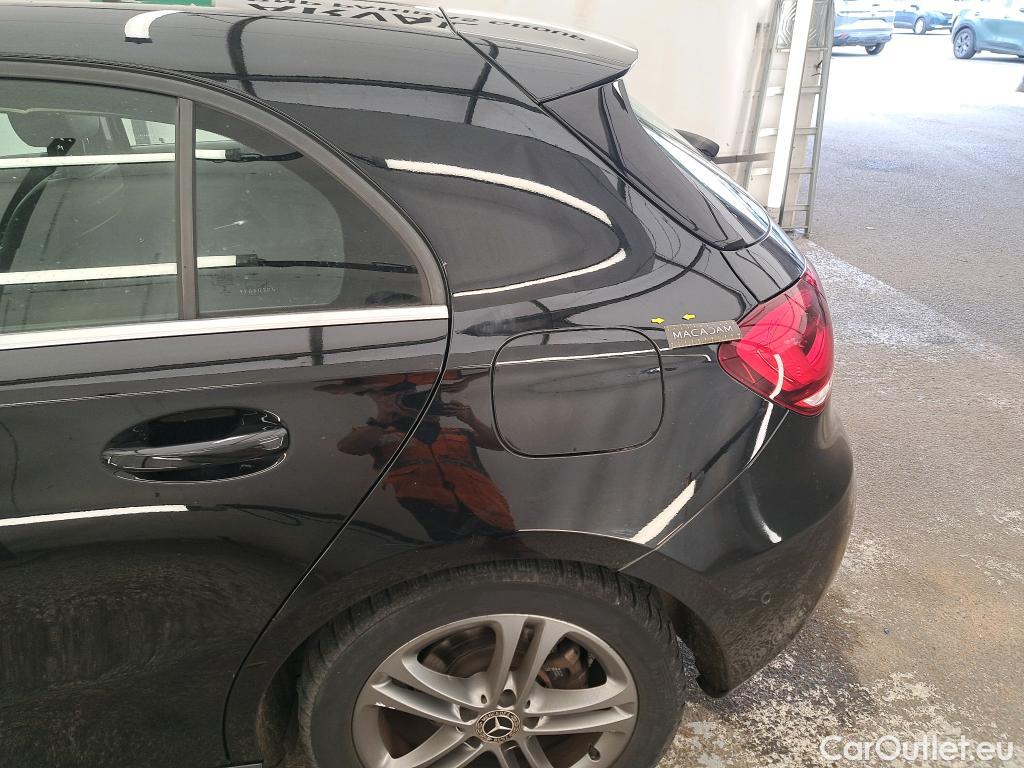  Mercedes  A-Klasse MERCEDES-BENZ Classe A Compact  2018  5P Berline A 180 d Business Line #26