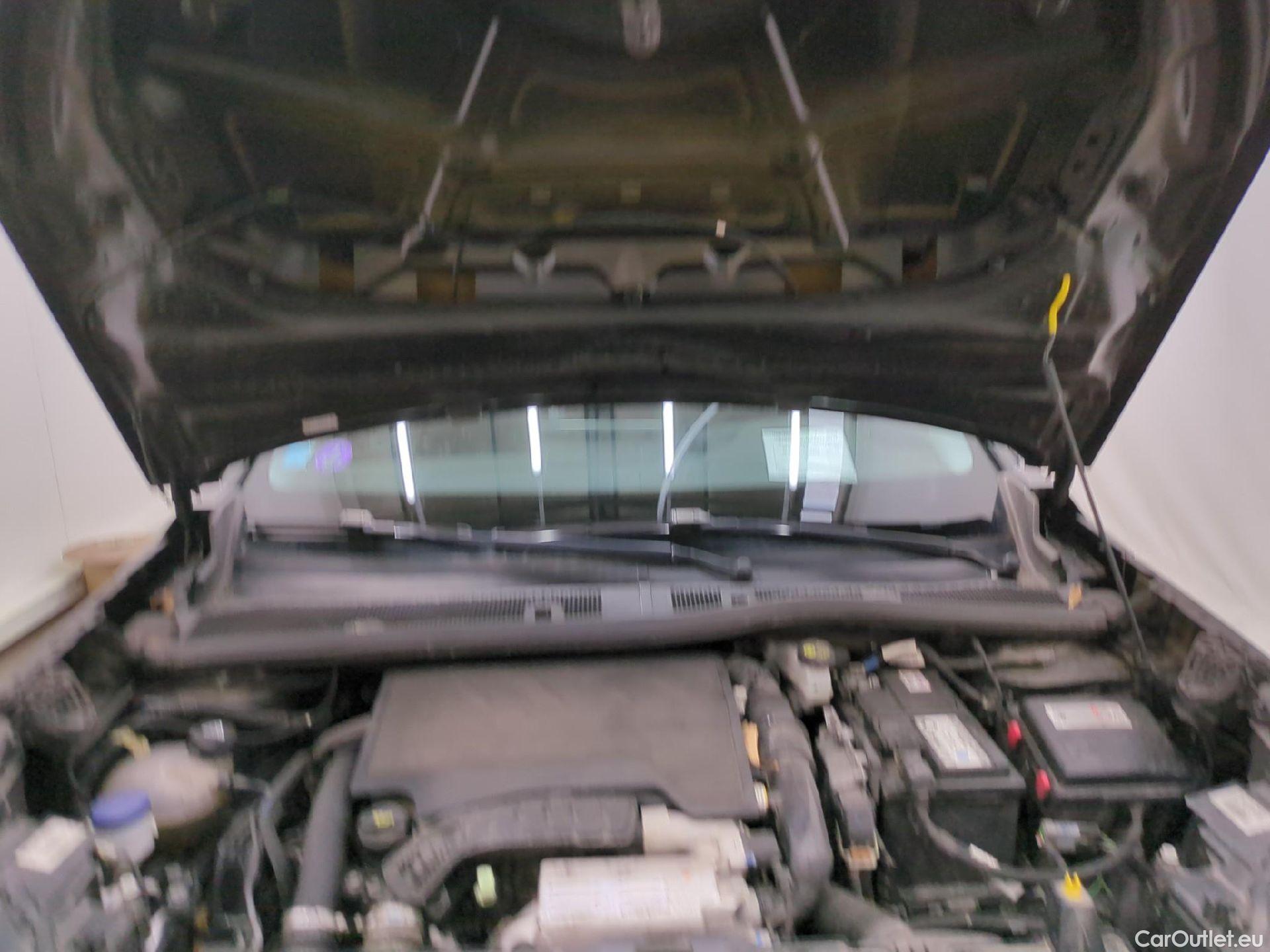  Peugeot  2008  Allure Business 1.2 PureTech 130CV BVA8 E6d #5