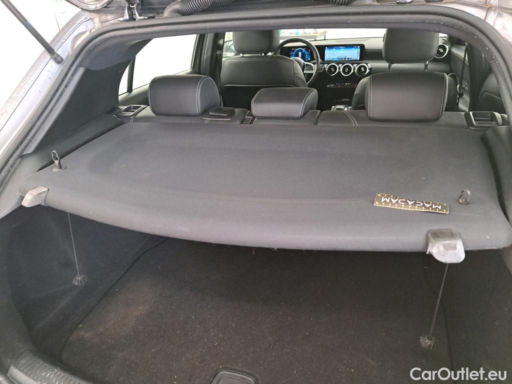  Mercedes  A-Klasse MERCEDES-BENZ Classe A Compact / 2018 / 5P / Berline A 200 d Business Line 8G-DCT #3
