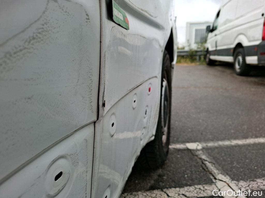  Nissan  Primastar NISSAN  4p Combi L2H1 2900KG 2.0 DCI 115 Acenta #18
