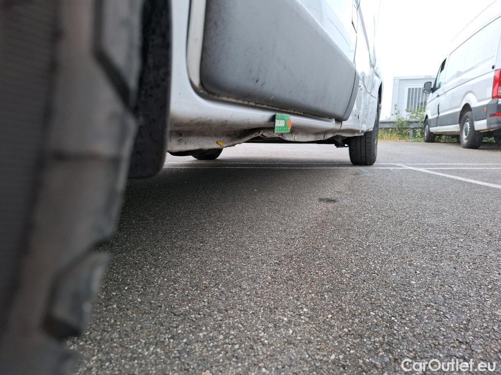  Nissan  Primastar NISSAN  4p Combi L2H1 2900KG 2.0 DCI 115 Acenta #42
