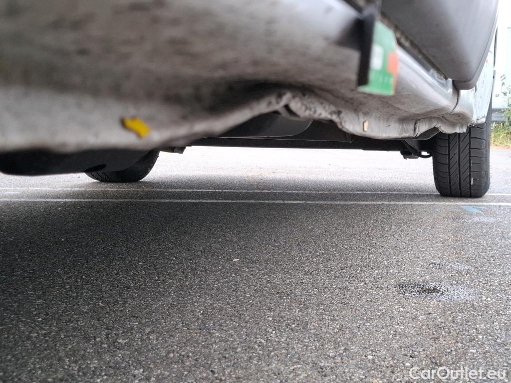  Nissan  Primastar NISSAN  4p Combi L2H1 2900KG 2.0 DCI 115 Acenta #43