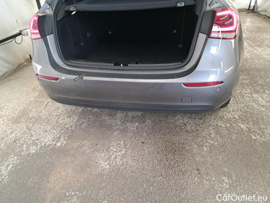  Mercedes  A-Klasse MERCEDES-BENZ Classe A Compact / 2018 / 5P / Berline A 200 d Business Line 8G-DCT #1