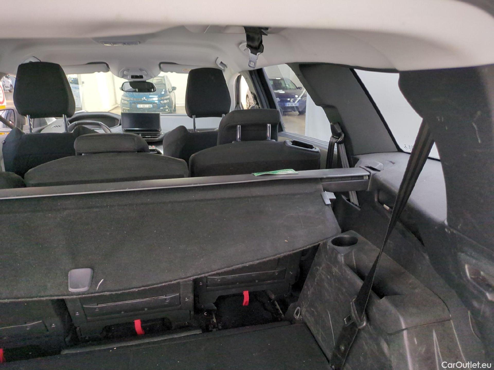  Peugeot  5008  Active Pack 1.5 HDi 130CV BVA8 7 Sieges E6d #5