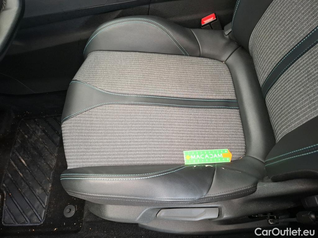  Peugeot  3008  Allure Pack 1.5 HDi 130CV BVM6 E6d #1