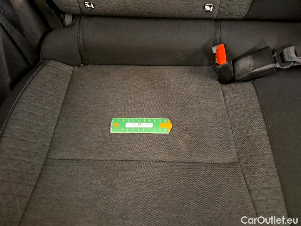  Renault  Captur  II Evolution 1.6 E-TECH Hybrid 145CV BVA6 E6d #18