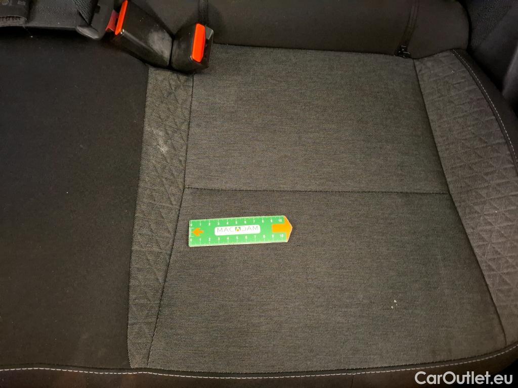  Renault  Captur  II Evolution 1.6 E-TECH Hybrid 145CV BVA6 E6d #17