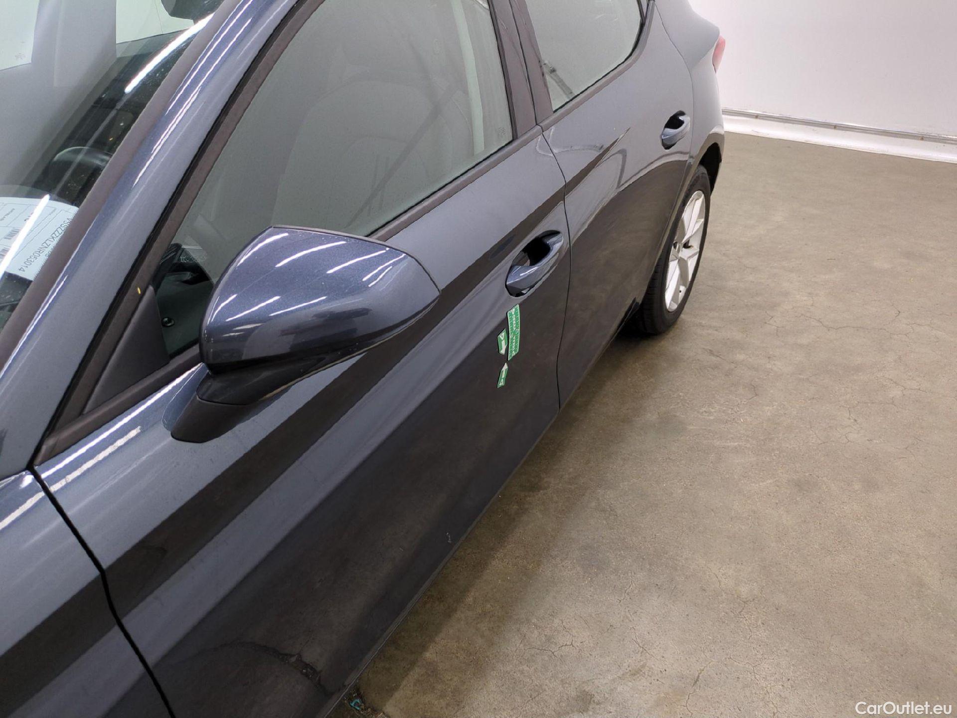 Seat  Leon SEAT  / 2020 / 5P / Berline 1.0 eTSI 110 DSG S&S Style Business #32