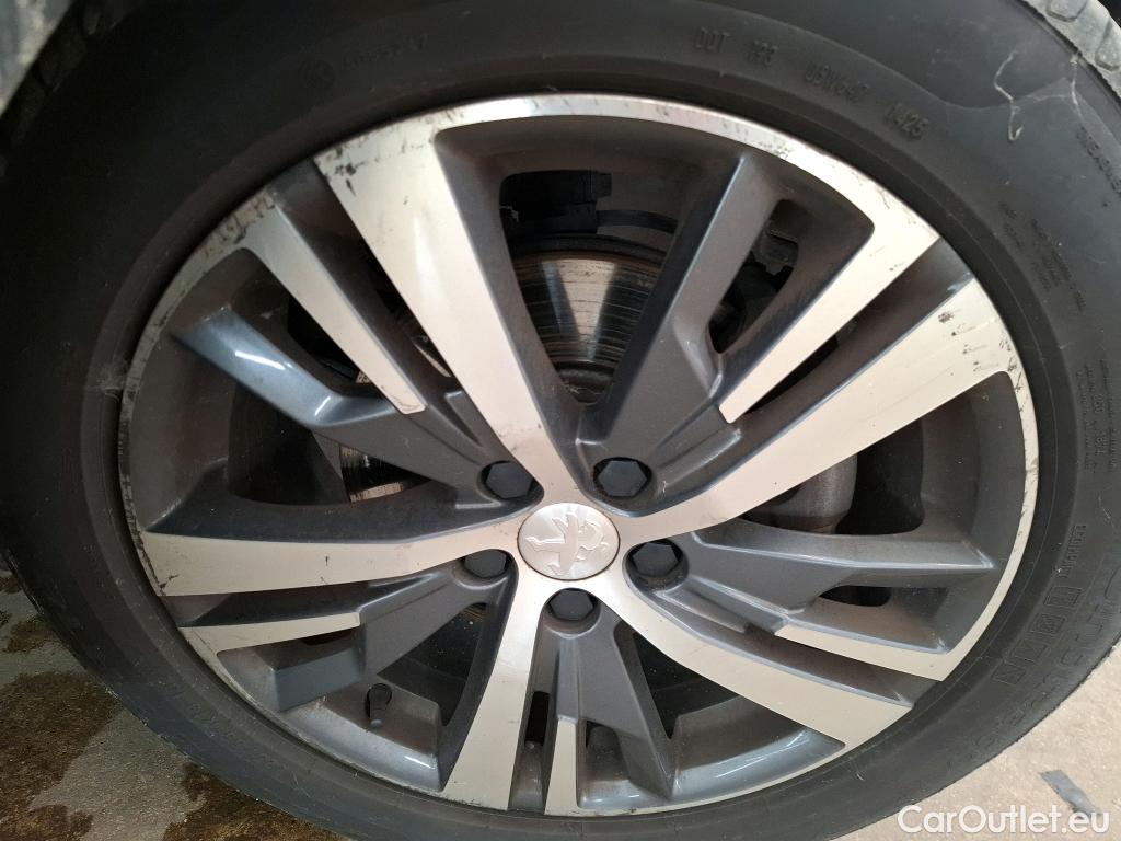  Peugeot  5008  Allure 1.2 PureTech 130CV BVA8 7 Sieges E6d #8
