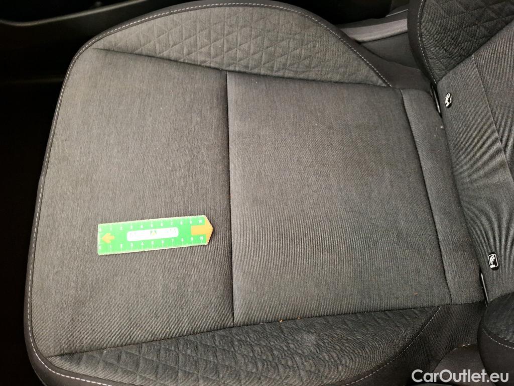  Renault  Captur  II Evolution 1.6 E-TECH Hybrid 145CV BVA6 E6d #16