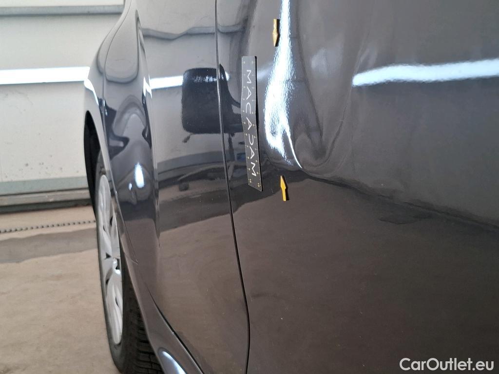  Toyota  Yaris TOYOTA  Hybride / 2019 / 5P / Berline Hybride 116h France Business Stage Acad #22
