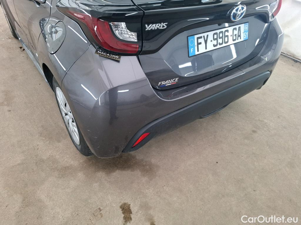  Toyota  Yaris TOYOTA  Hybride / 2019 / 5P / Berline Hybride 116h France Business Stage Acad #65