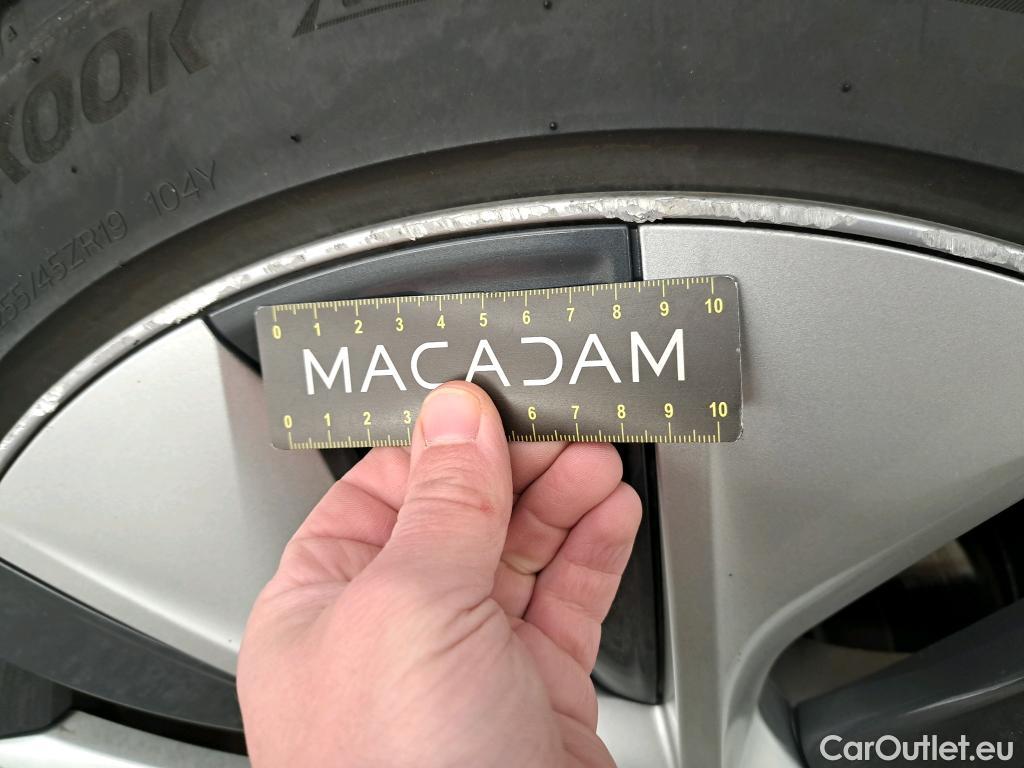  Tesla  Model Y TESLA  / 2020 / 5P / SUV Long Range Dual Motor AWD #3