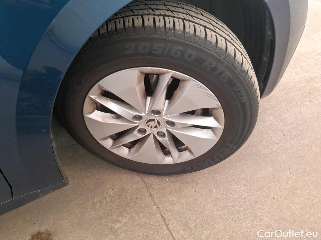  Skoda  Octavia  Break Ambition 2.0 TDI 150CV BVA7 E6d #34