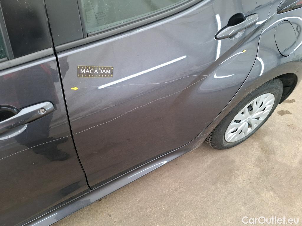  Toyota  Yaris TOYOTA  Hybride / 2019 / 5P / Berline Hybride 116h France Business Stage Acad #29