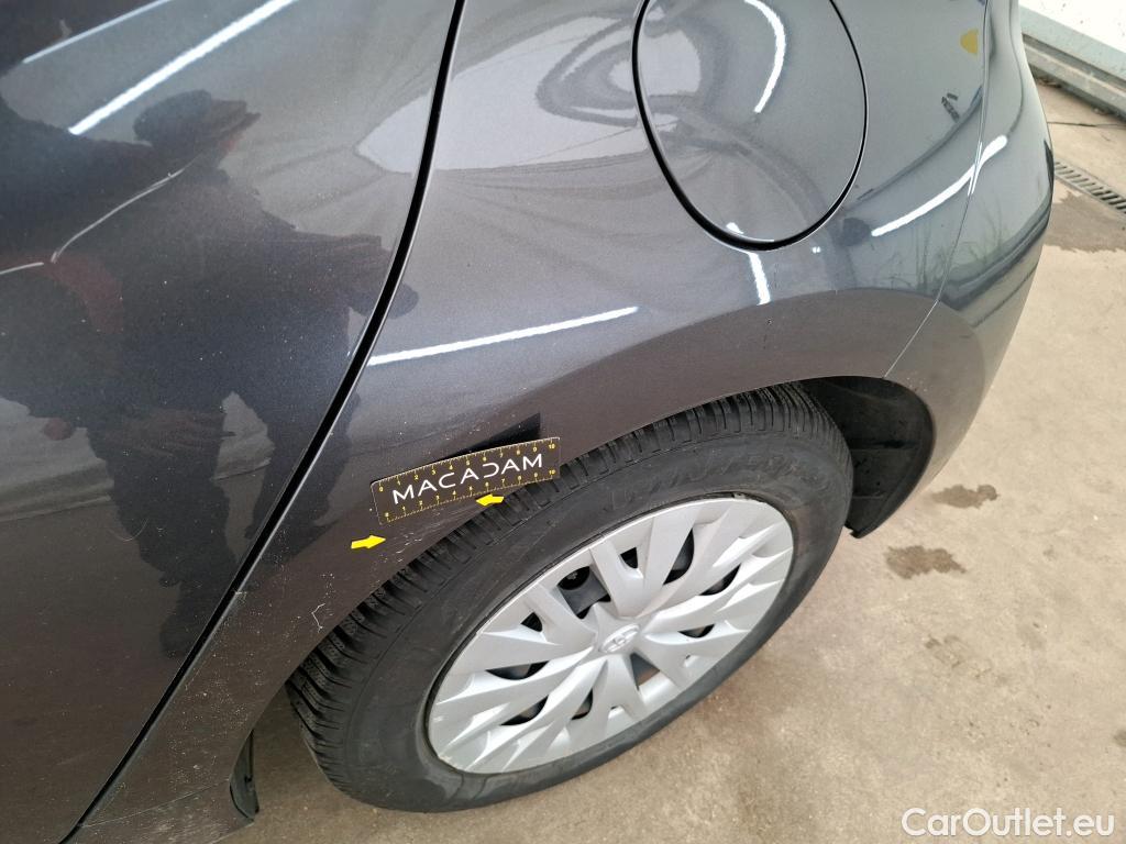  Toyota  Yaris TOYOTA  Hybride / 2019 / 5P / Berline Hybride 116h France Business Stage Acad #69