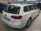 Volkswagen  Passat Volkswagen  Variant 2.0 TDI SCR 4MOTION 200 KM DSG Elegance 5d #2