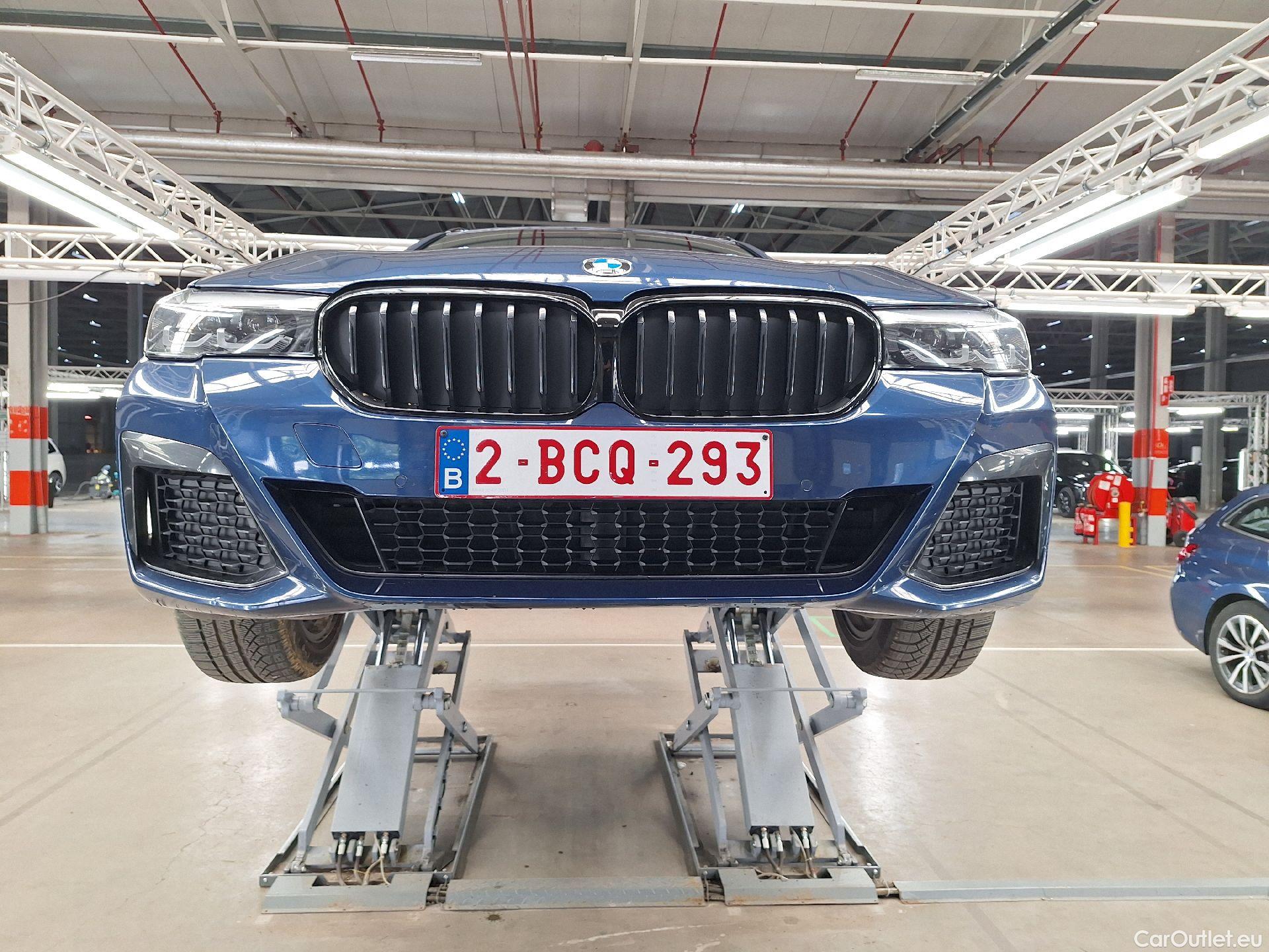  Bmw  Serie 5 BMW, 5-serie To FL'20, BMW 5 Reeks Touring 520d Aut. (120 kW) 5d #24