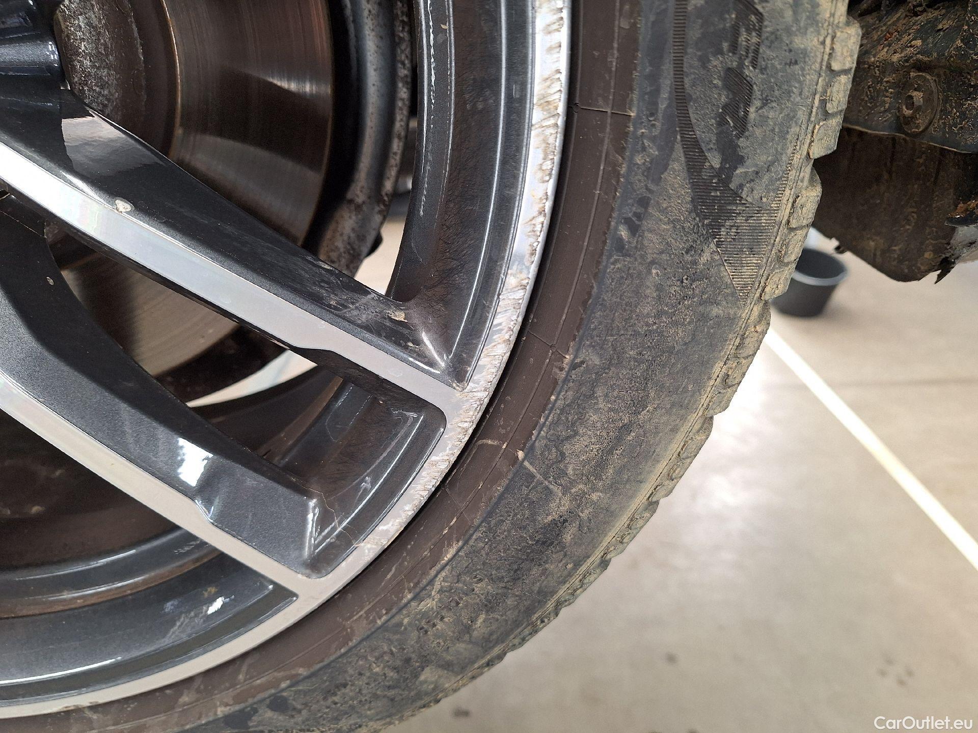  Bmw  Serie 5 BMW, 5-serie To FL'20, BMW 5 Reeks Touring 520d Aut. (120 kW) 5d #23
