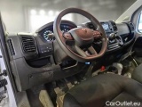  Peugeot  Boxer PEUGEOT  / 2023 / 4P / FURGONE 2.2 BLUEHDI 120 SeS 330 L2H2 #3
