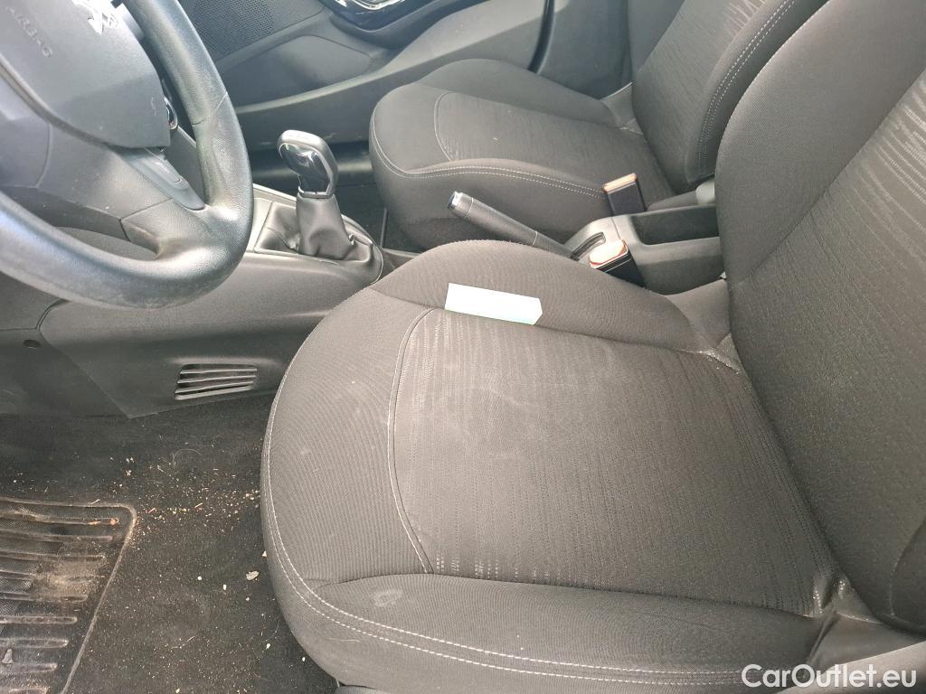  Peugeot  208  Affaire Premium Pack 1.2 80CV BVM5 E6dT #36