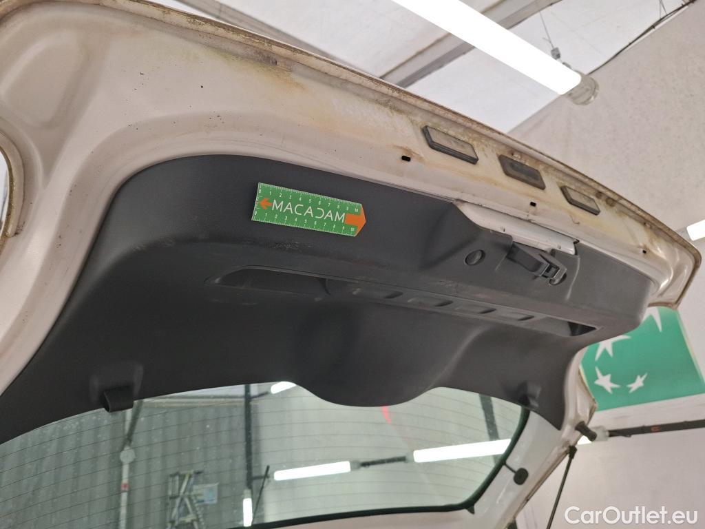  Citroen  C3  Société Feel 1.5 BlueHDI 100CV BVM6 E6d #22
