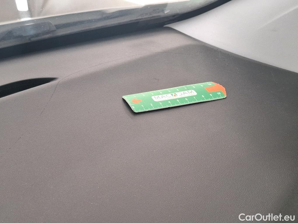 Peugeot  208  Affaire Premium Pack 1.5 HDi 100CV BVM5 E6dT #2