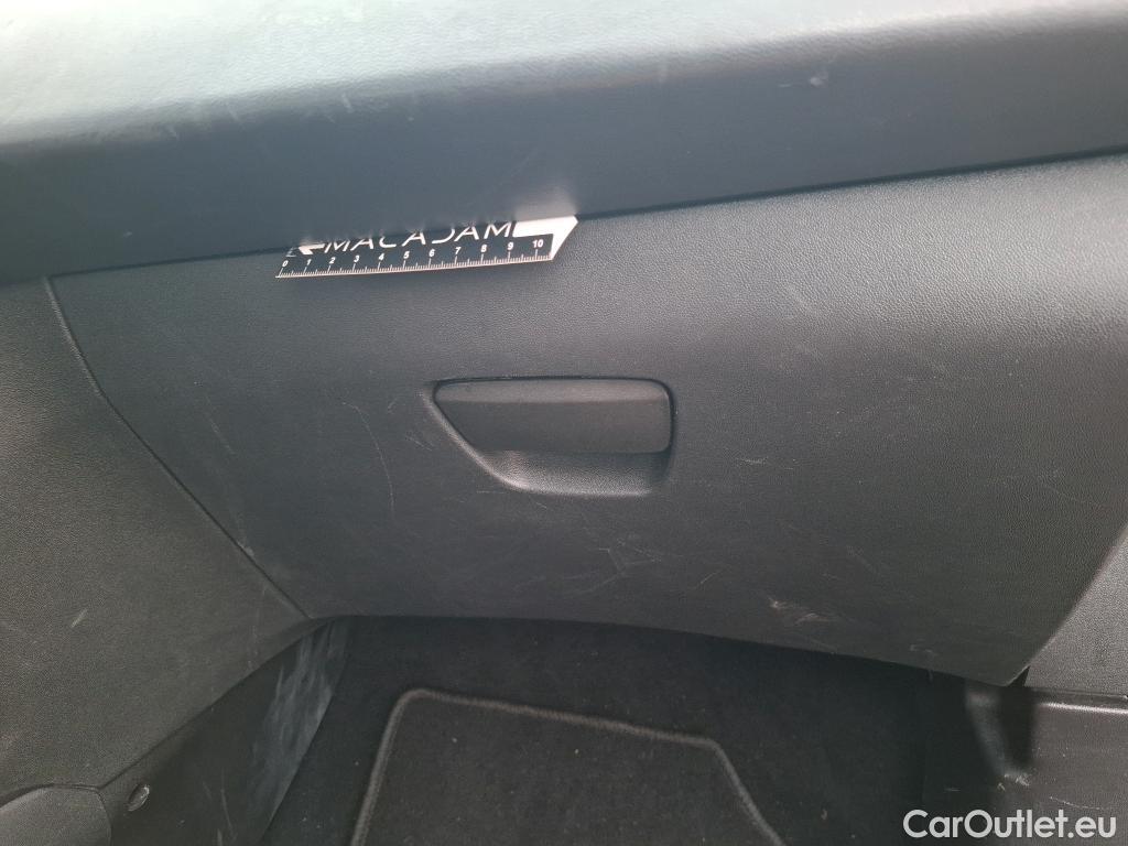  Peugeot  208  Affaire Premium Pack 1.5 HDi 100CV BVM5 E6dT #50